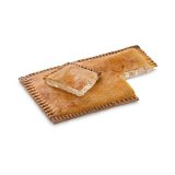 Empanada rellena de pollo y setas con crema de queso