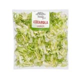 Escarola rizada cortada y lavada